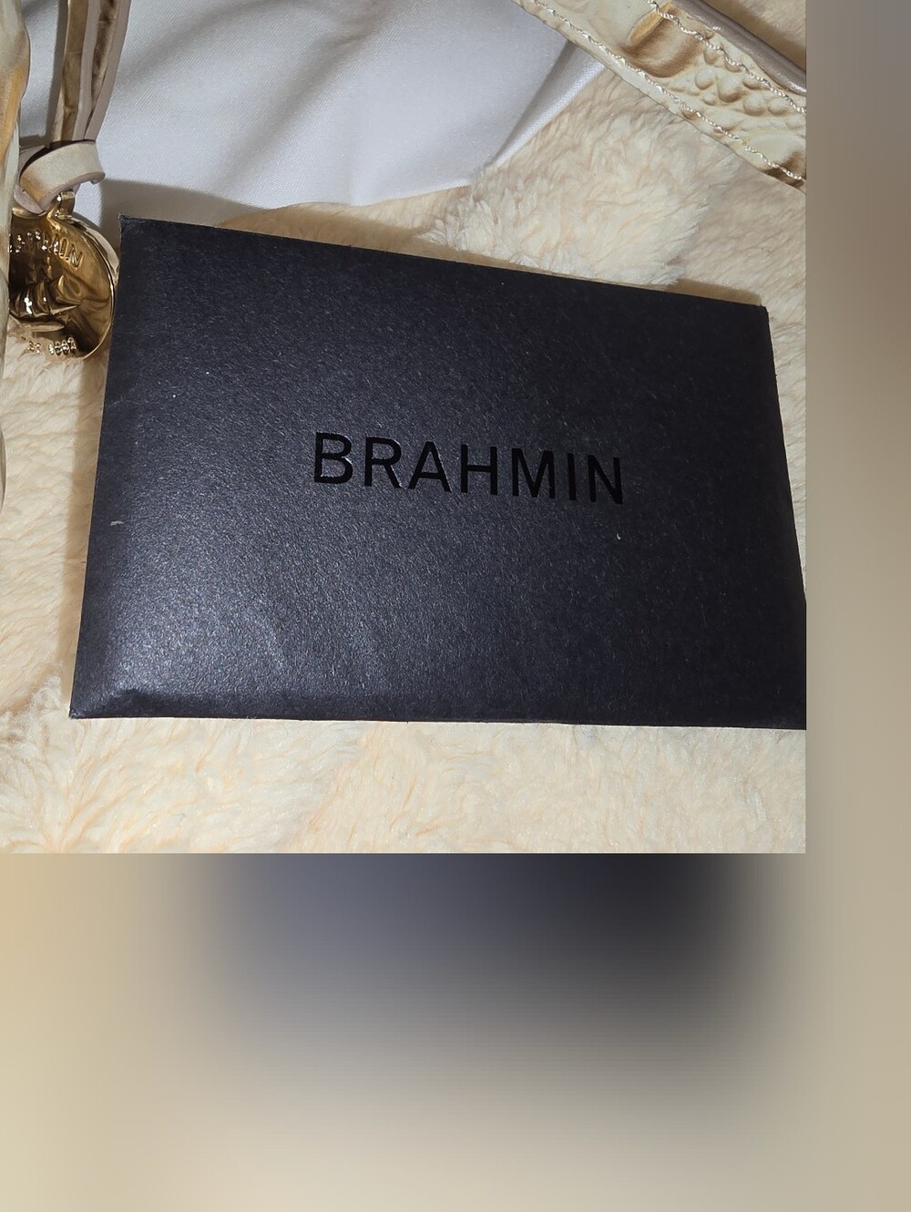 EUC Brahmin Cream Croc-Embossed Crossbody Shoulder Bag Cream With Gold Accents - Picture 4 of 8